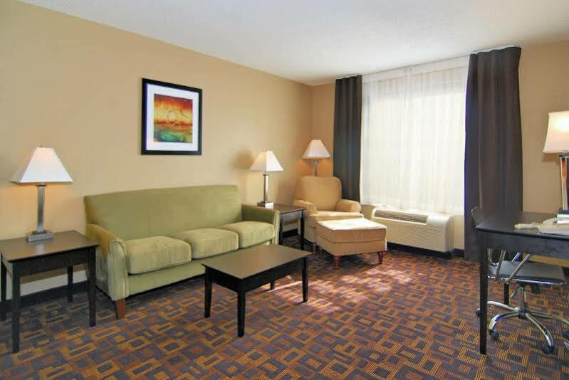 Quality Inn Lincolnton Екстериор снимка